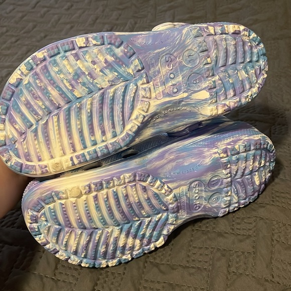 Crocs - Picture 2 of 3